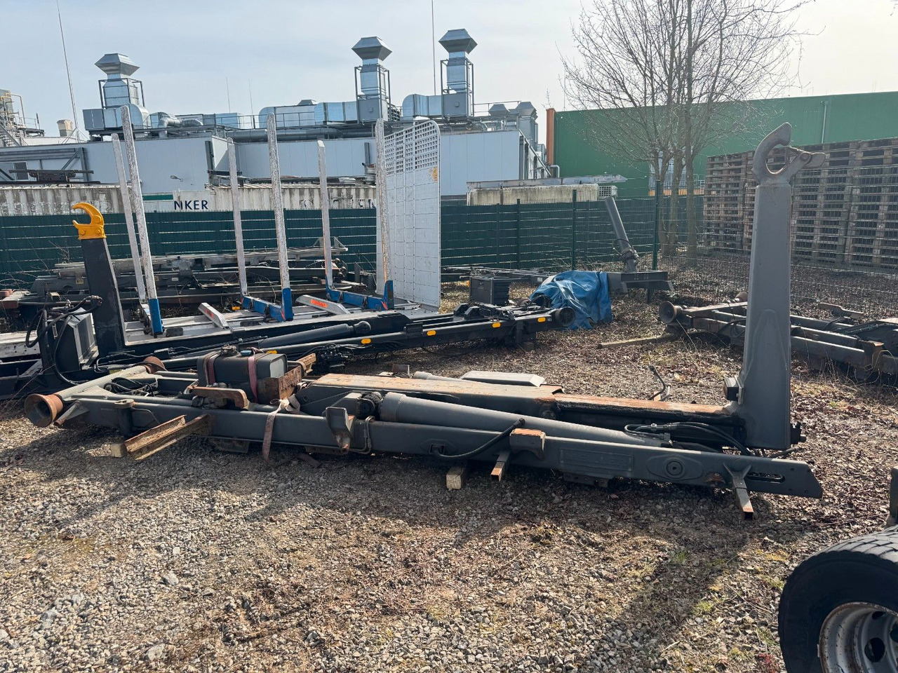 Meiller Abrollaufbau für 6X4 mit 3,90 Radstand - 吊钩升降车:图3 Meiller Abrollaufbau für 6X4 mit 3,90 Radstand - 吊钩升降车:图3