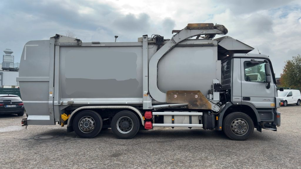 Mercedes-Benz 2536 6x2 Überkopflader - 垃圾车:图5 Mercedes-Benz 2536 6x2 Überkopflader - 垃圾车:图5