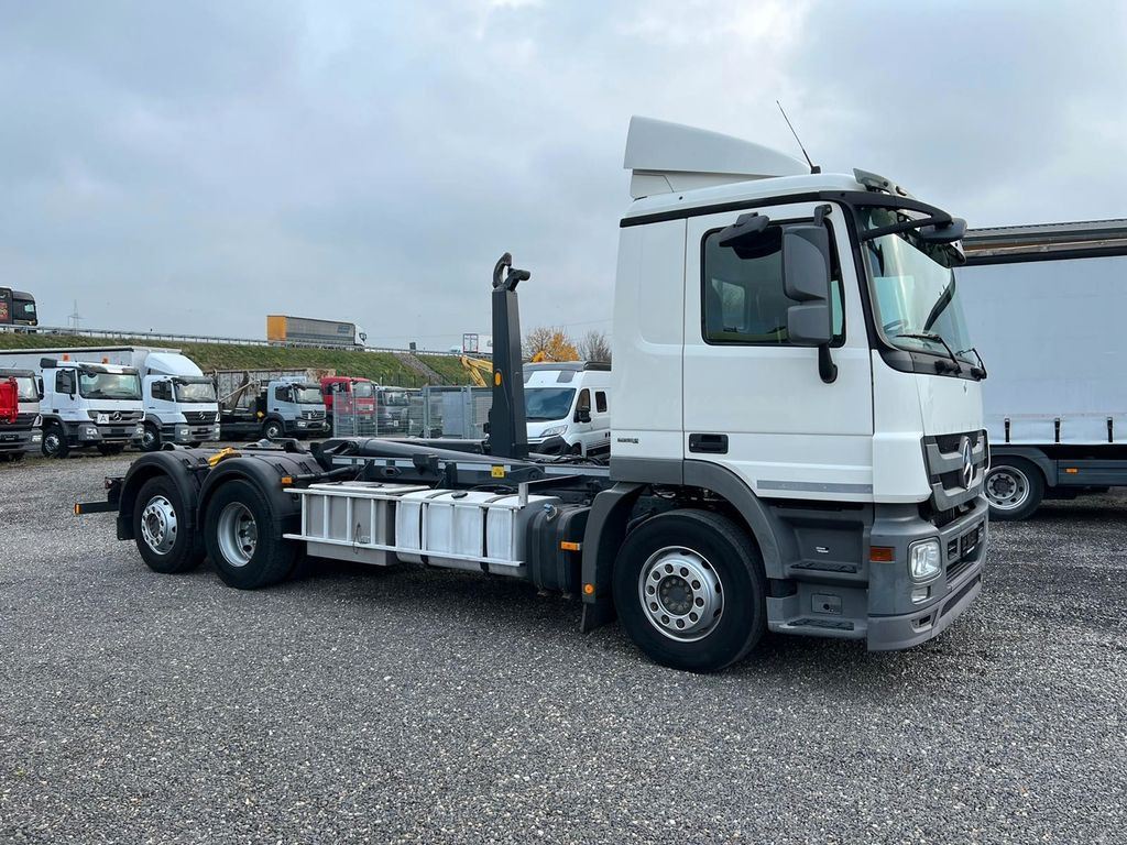 Mercedes-Benz 2541 6X2 Meiller Funk Zustand wie 200 tkm Mercedes-Benz 2541 6X2 Meiller RK 20.65 Funk | Top Zustand! - 吊钩升降车:图1 Mercedes-Benz 2541 6X2 Meiller Funk Zustand wie 200 tkm Mercedes-Benz 2541 6X2 Meiller RK 20.65 Funk | Top Zustand! - 吊钩升降车:图1