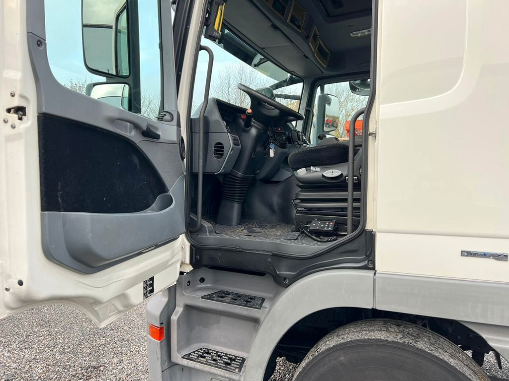 Mercedes-Benz 2541 6X2 Meiller Funk Zustand wie 200 tkm Mercedes-Benz 2541 6X2 Meiller RK 20.65 Funk | Top Zustand! - 吊钩升降车:图5 Mercedes-Benz 2541 6X2 Meiller Funk Zustand wie 200 tkm Mercedes-Benz 2541 6X2 Meiller RK 20.65 Funk | Top Zustand! - 吊钩升降车:图5