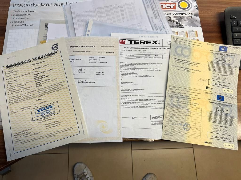 Volvo FM 400 6X4 Abroller & Kran Terex 125.2 - 吊钩升降车, 起重车:图2 Volvo FM 400 6X4 Abroller & Kran Terex 125.2 - 吊钩升降车, 起重车:图2