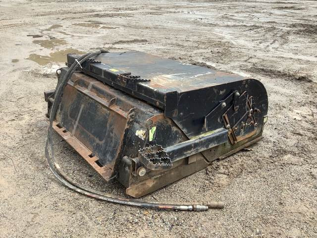 CAT BP115C - 扫地机 适用于 建筑机械:图3 CAT BP115C - 扫地机 适用于 建筑机械:图3