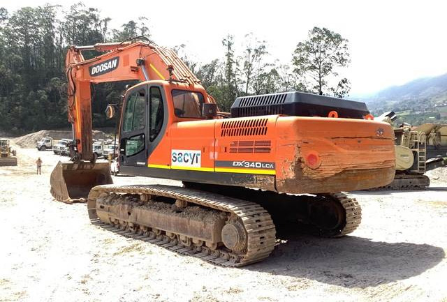 Doosan DX340LCA - 履带式挖掘机:图2 Doosan DX340LCA - 履带式挖掘机:图2