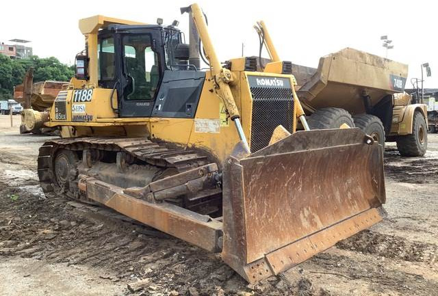 Komatsu D85EX-15 - 推土机:图4 Komatsu D85EX-15 - 推土机:图4