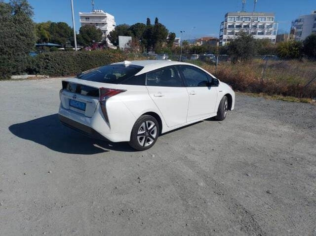 Toyota Prius Hybrid - 汽车:图3 Toyota Prius Hybrid - 汽车:图3