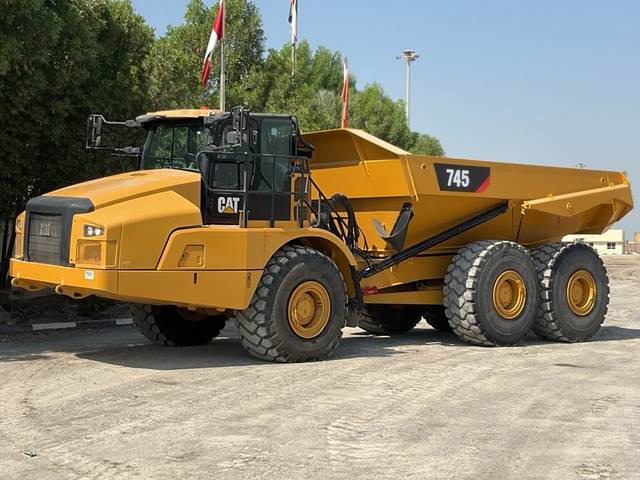 CAT 745 - 铰接式自卸车:图1 CAT 745 - 铰接式自卸车:图1