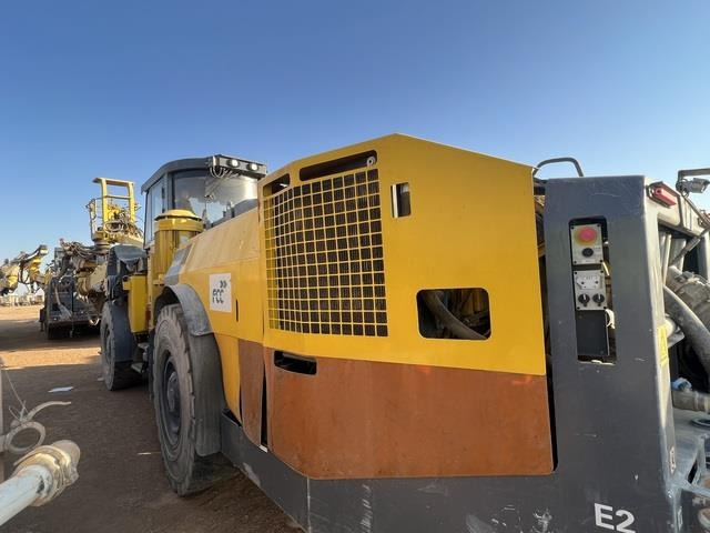 Epiroc Boomer E2C - 采矿机械:图2 Epiroc Boomer E2C - 采矿机械:图2