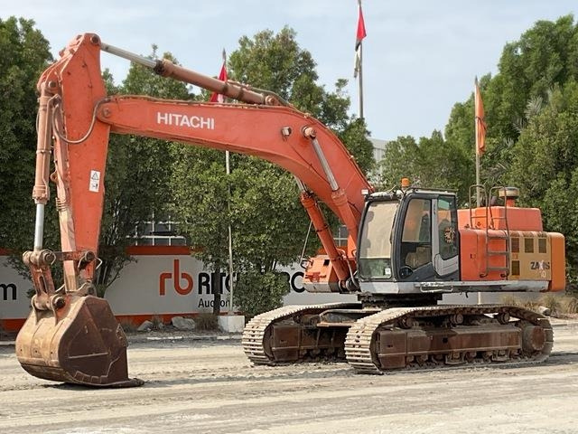 Hitachi ZX450-3F - 履带式挖掘机:图1 Hitachi ZX450-3F - 履带式挖掘机:图1