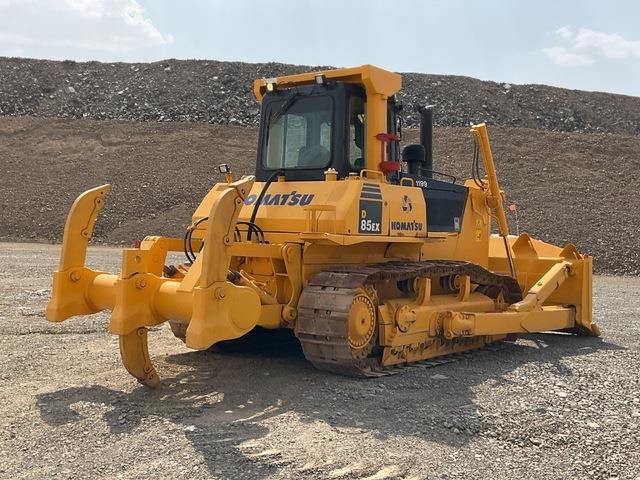 Komatsu D85EX-15 - 推土机:图3 Komatsu D85EX-15 - 推土机:图3