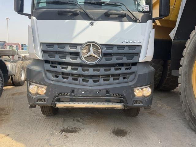 驾驶室底盘卡车 Mercedes-Benz Arocs 4240:图13 驾驶室底盘卡车 Mercedes-Benz Arocs 4240:图13
