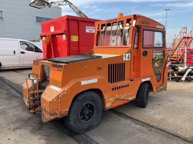 Charlatte TD225 - 牵引车站:图3 Charlatte TD225 - 牵引车站:图3