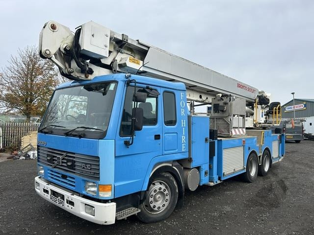 Volvo FL10 - 起重车:图1 Volvo FL10 - 起重车:图1