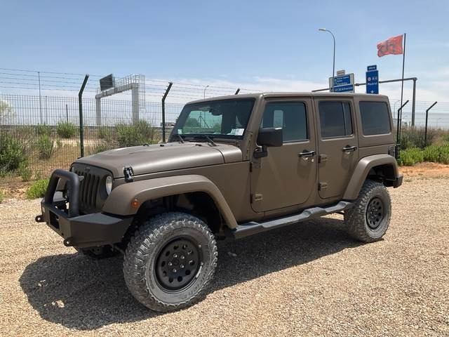 Jeep Wrangler JK Command - 汽车:图1 Jeep Wrangler JK Command - 汽车:图1