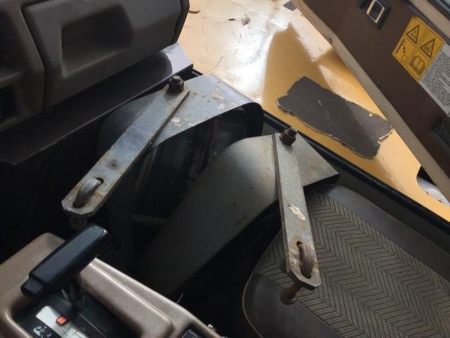 未铰接自卸车/ 运石车 Komatsu HD785-5:图17 未铰接自卸车/ 运石车 Komatsu HD785-5:图17