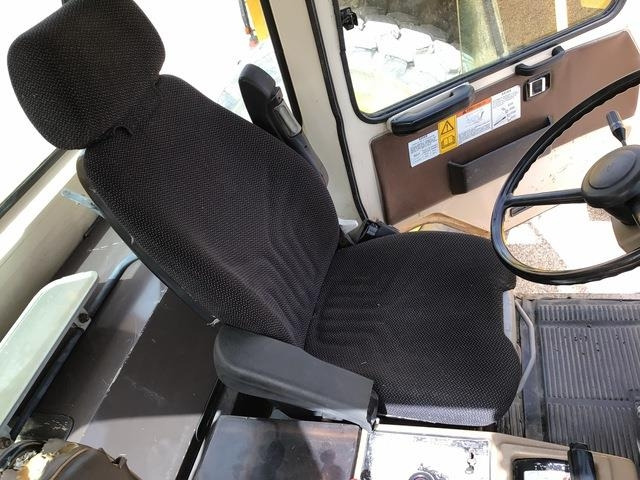 未铰接自卸车/ 运石车 Komatsu HD785-5:图16 未铰接自卸车/ 运石车 Komatsu HD785-5:图16