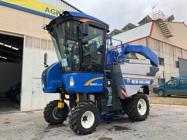 New Holland 730 - 葡萄收割机:图1 New Holland 730 - 葡萄收割机:图1