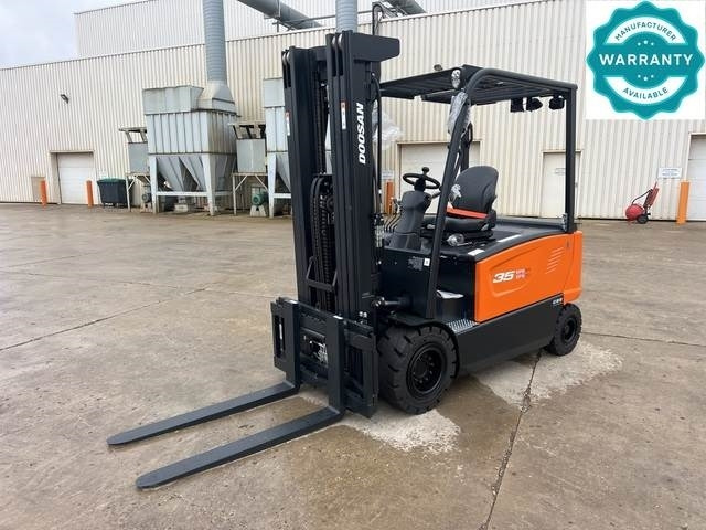 Doosan B35X-7 PLUS - 电动叉车:图1 Doosan B35X-7 PLUS - 电动叉车:图1