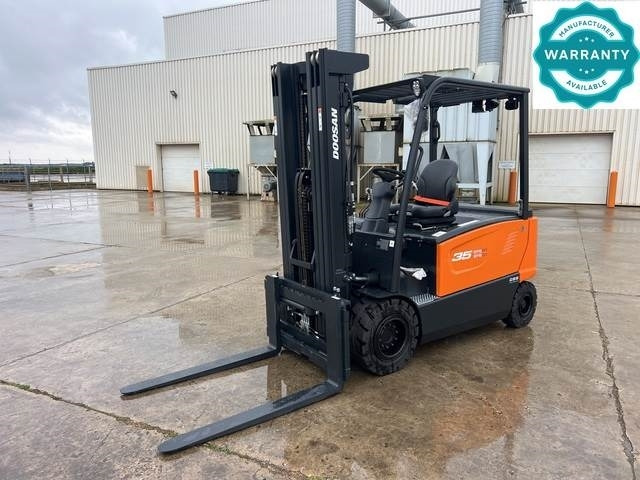 Doosan B35X-7 PLUS - 电动叉车:图1 Doosan B35X-7 PLUS - 电动叉车:图1