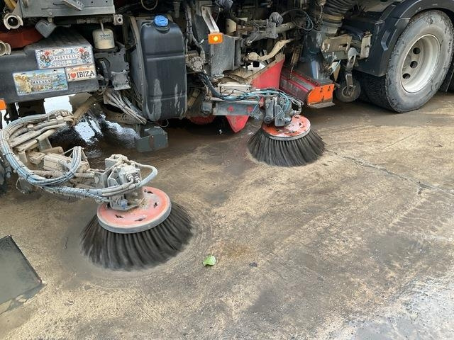 道路清扫机 Volvo FH460：图13