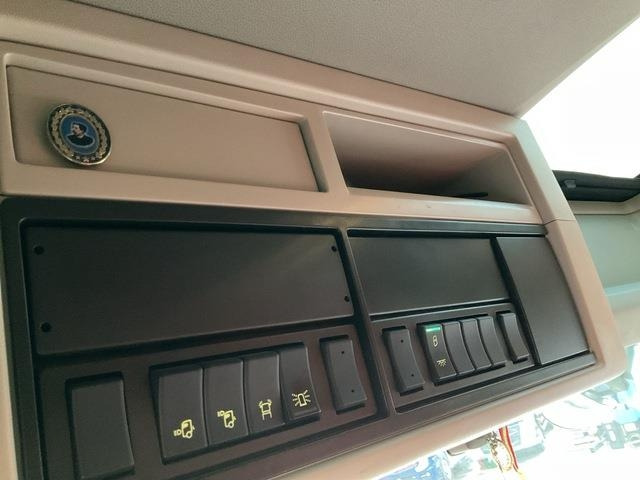 道路清扫机 Volvo FH460：图17