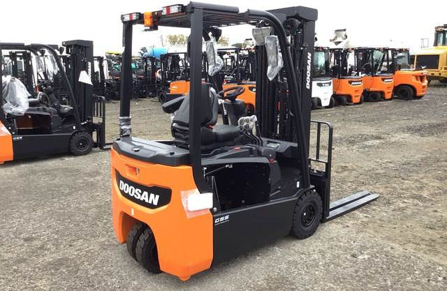 Doosan B15T-7 PLUS - 电动叉车:图3 Doosan B15T-7 PLUS - 电动叉车:图3