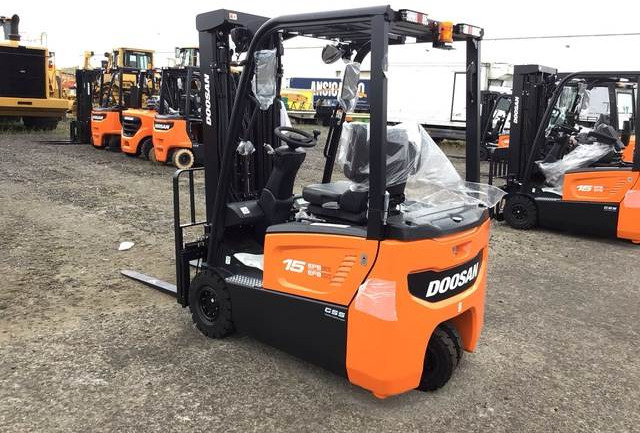 Doosan B15T-7 PLUS - 电动叉车:图2 Doosan B15T-7 PLUS - 电动叉车:图2