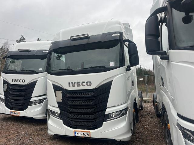 Iveco S-Way 460 - 牵引车:图1 Iveco S-Way 460 - 牵引车:图1