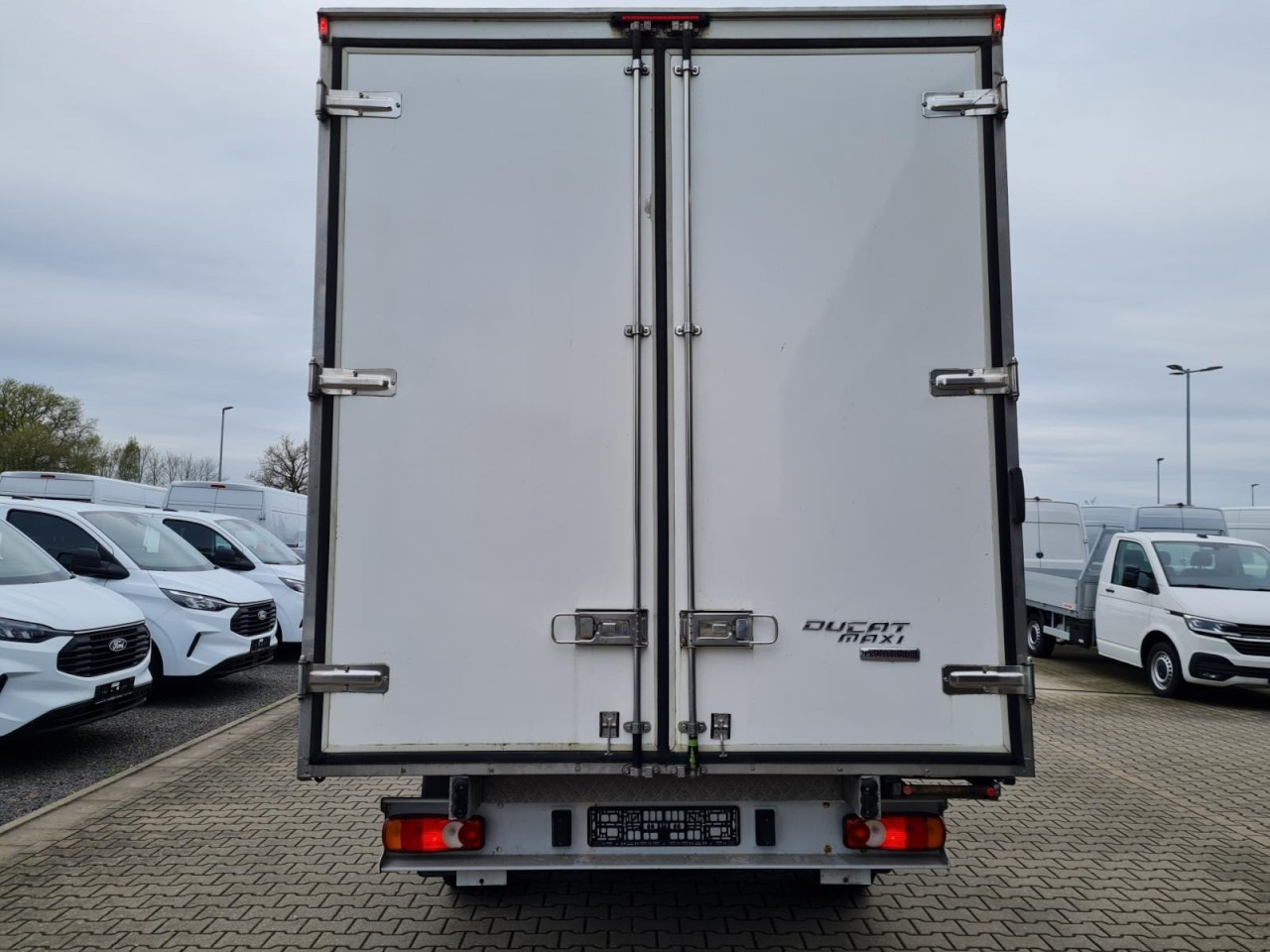 Fiat Ducato 35 Koffer 150 maxi Multijet Klima - 厢式货车:图5 Fiat Ducato 35 Koffer 150 maxi Multijet Klima - 厢式货车:图5