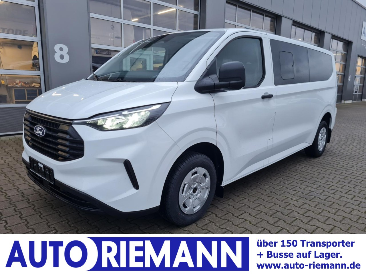 Ford Ford Transit Custom Kombi 320 L2 Trend 9 Sitze KAMERA - 小型巴士, 小型客车:图1 Ford Ford Transit Custom Kombi 320 L2 Trend 9 Sitze KAMERA - 小型巴士, 小型客车:图1