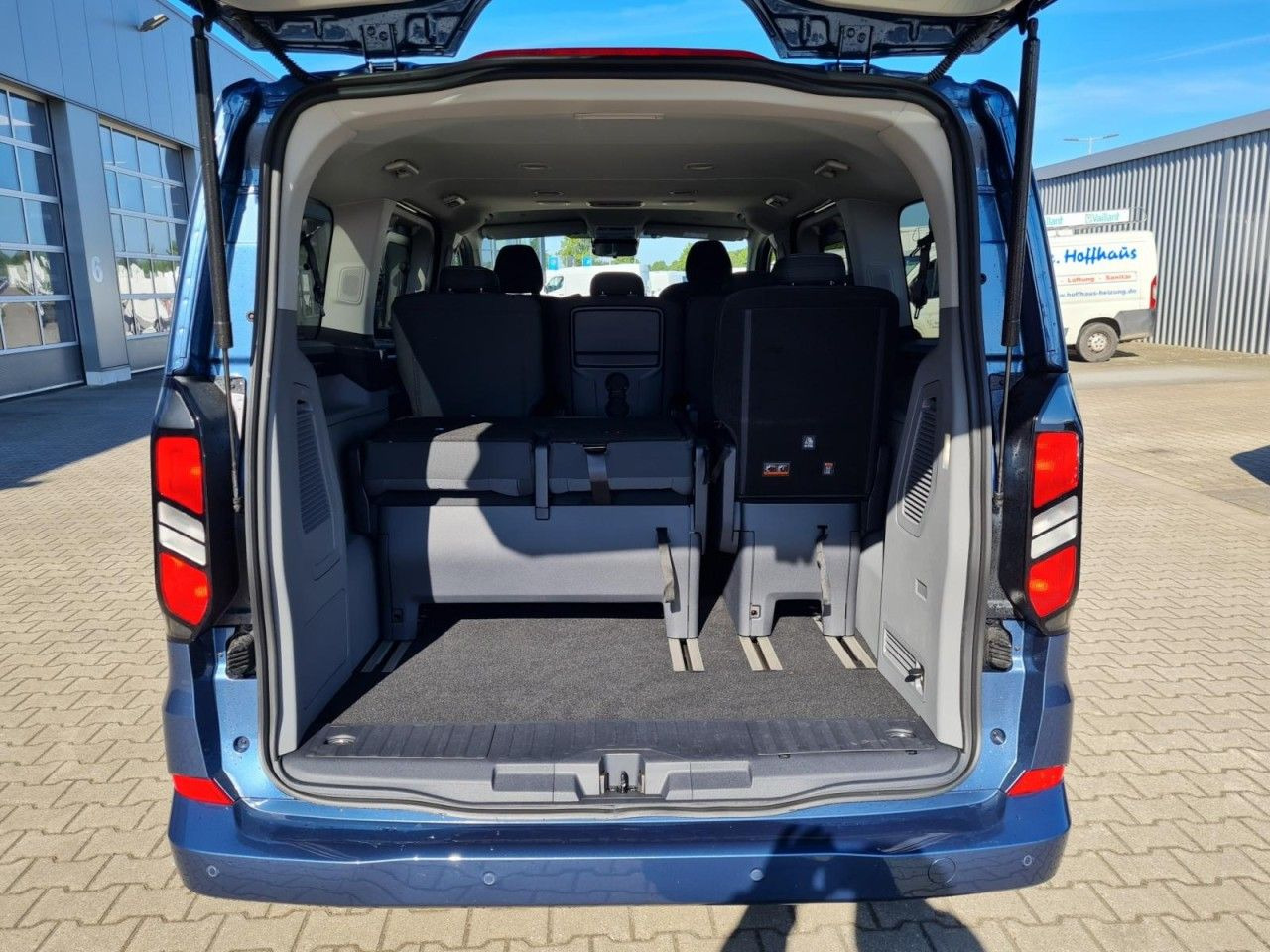 小型客车 Ford Tourneo Custom 320 Titanium L1 AG 8-Sitze LED KA：图6