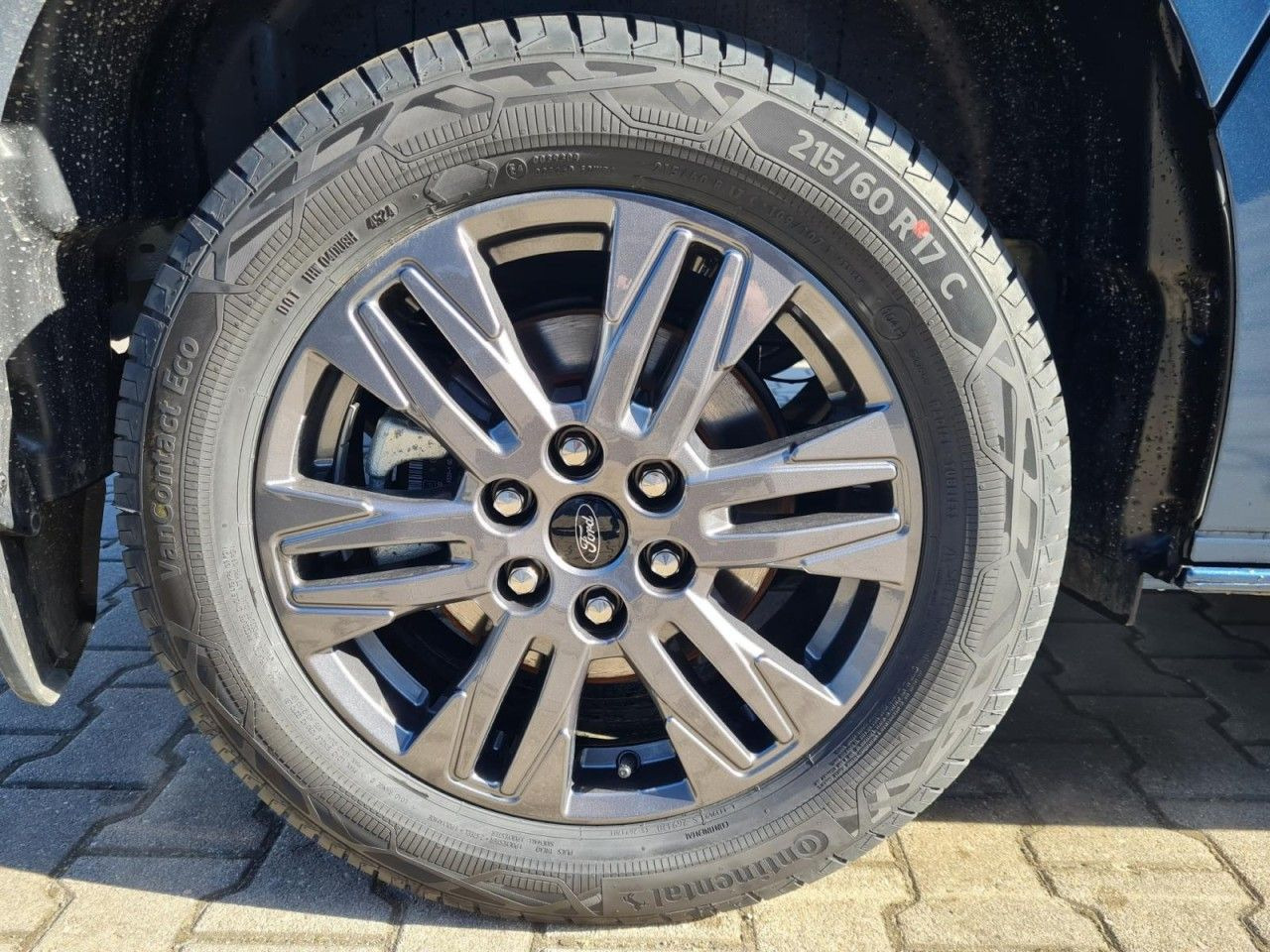 小型客车 Ford Tourneo Custom 320 Titanium L1 AG 8-Sitze LED KA：图8