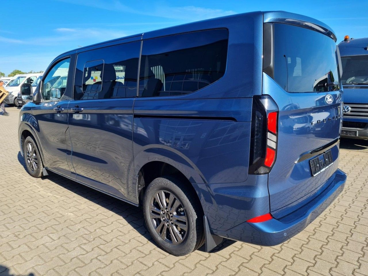 小型客车 Ford Tourneo Custom 320 Titanium L1 AG 8-Sitze LED KA：图7