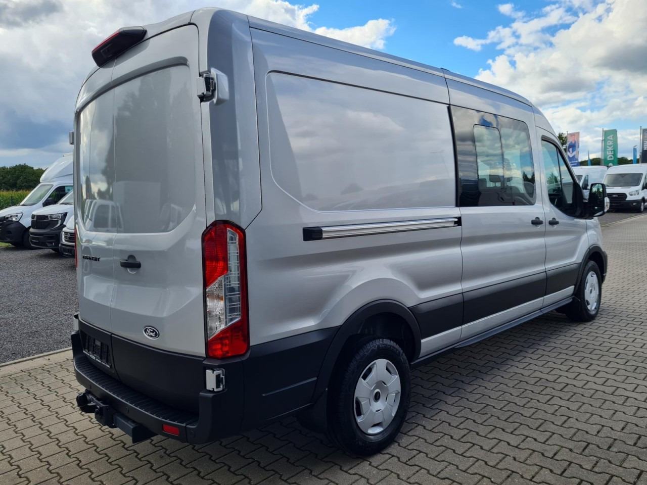 Ford Transit 3,5t Kasten Doka TDCi L3 Trend AHK PDC KAMERA - 无侧窗厢式货车, 康比货车:图4 Ford Transit 3,5t Kasten Doka TDCi L3 Trend AHK PDC KAMERA - 无侧窗厢式货车, 康比货车:图4