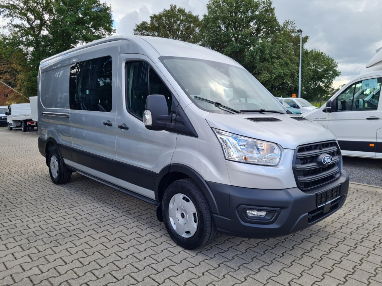 Ford Transit 3,5t Kasten Doka TDCi L3 Trend AHK PDC KAMERA - 无侧窗厢式货车, 康比货车:图3 Ford Transit 3,5t Kasten Doka TDCi L3 Trend AHK PDC KAMERA - 无侧窗厢式货车, 康比货车:图3