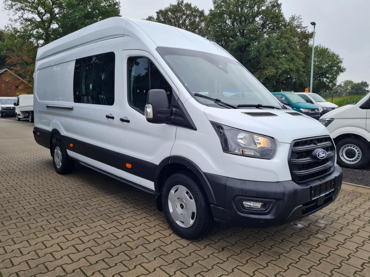 Ford Transit 350 Kasten Doka L4H3 Trend 4x4 AHK KAMERA - 无侧窗厢式货车, 康比货车:图3 Ford Transit 350 Kasten Doka L4H3 Trend 4x4 AHK KAMERA - 无侧窗厢式货车, 康比货车:图3