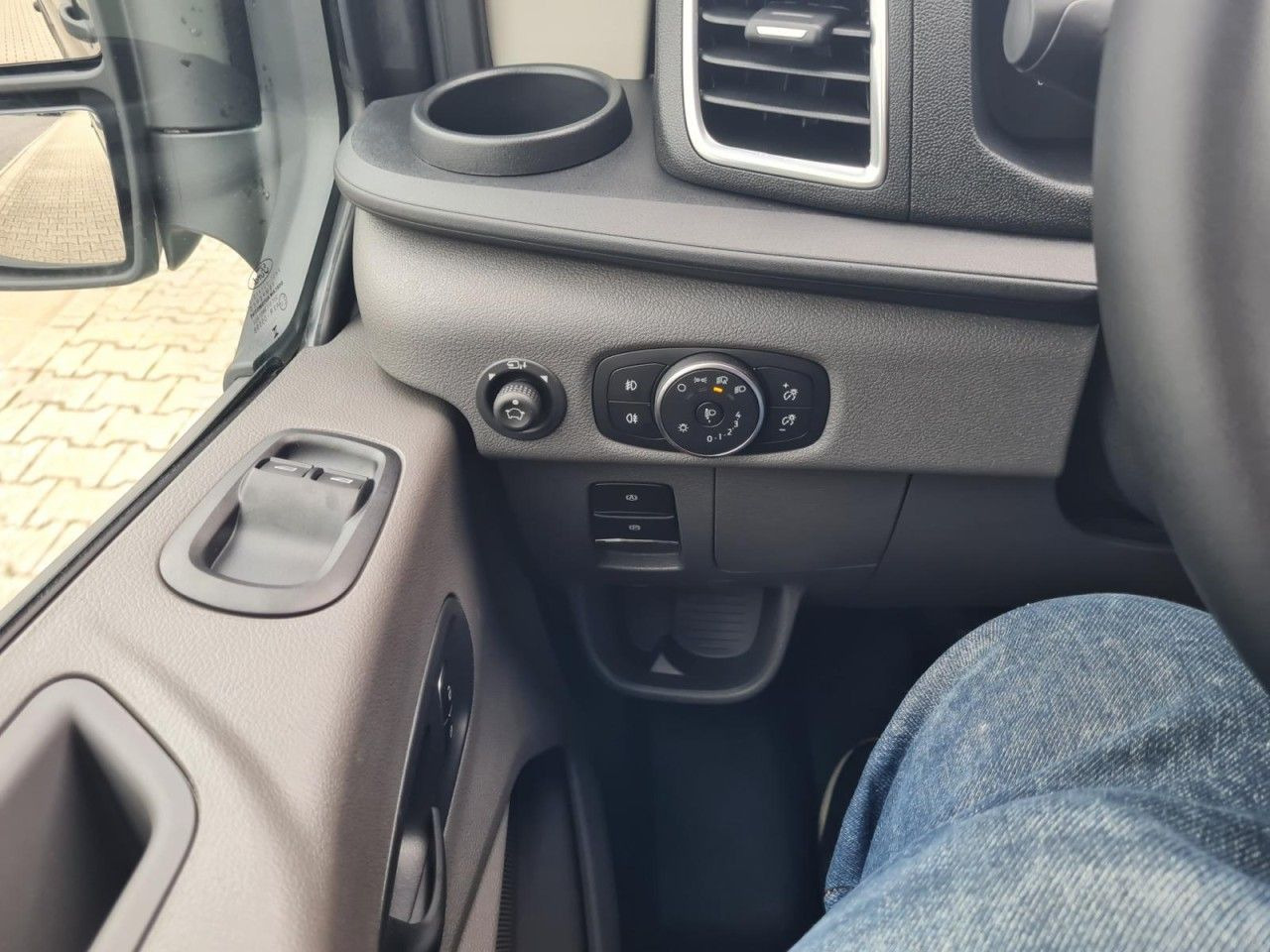 无侧窗厢式货车 Ford Transit 350 Kasten TDCi L3H2 Trend KAMERA AHK：图20
