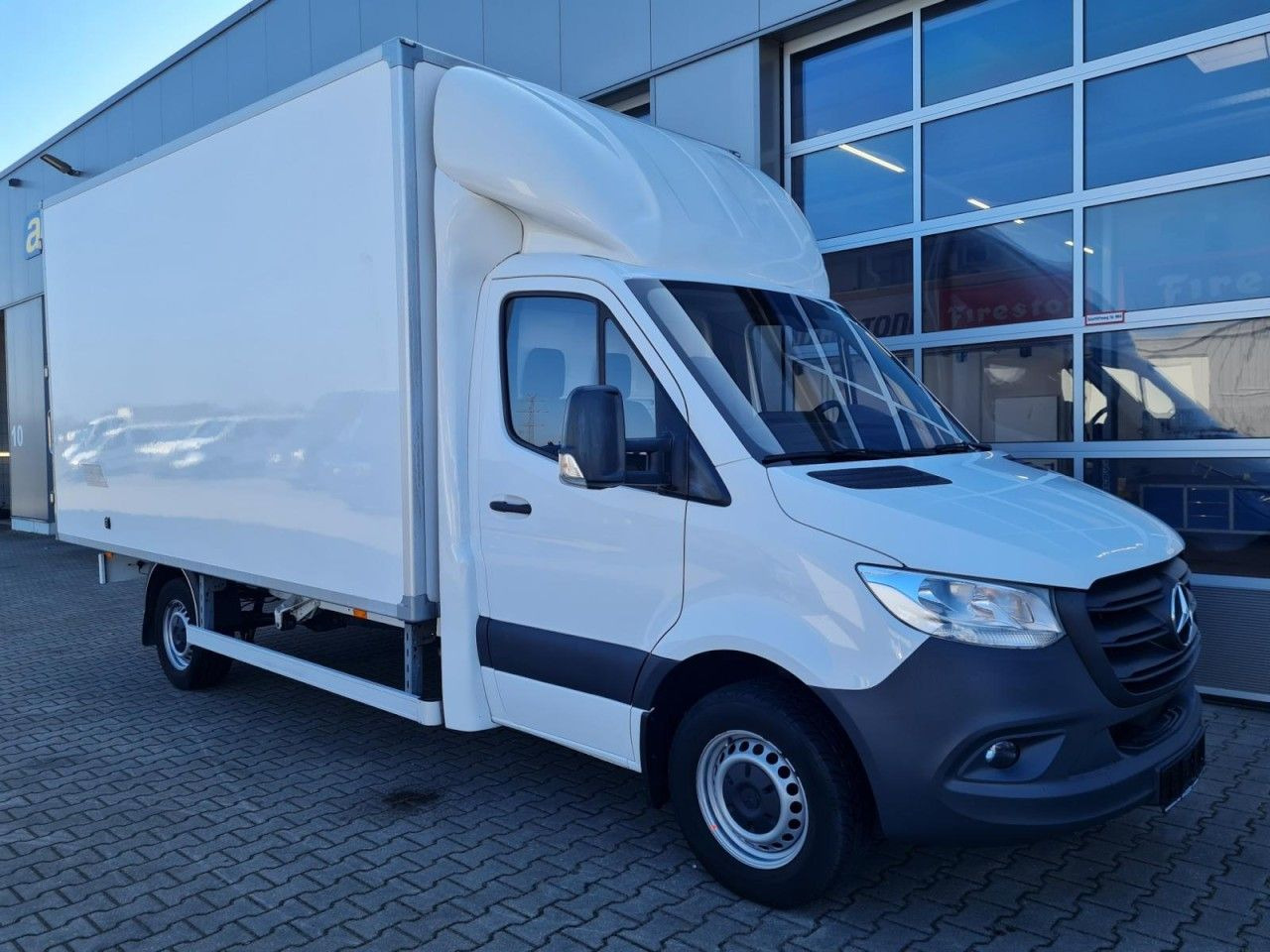Mercedes-Benz Sprinter 315 CDi RWD Koffer LBW KLIMA TEMPOMAT - 厢式货车:图3 Mercedes-Benz Sprinter 315 CDi RWD Koffer LBW KLIMA TEMPOMAT - 厢式货车:图3