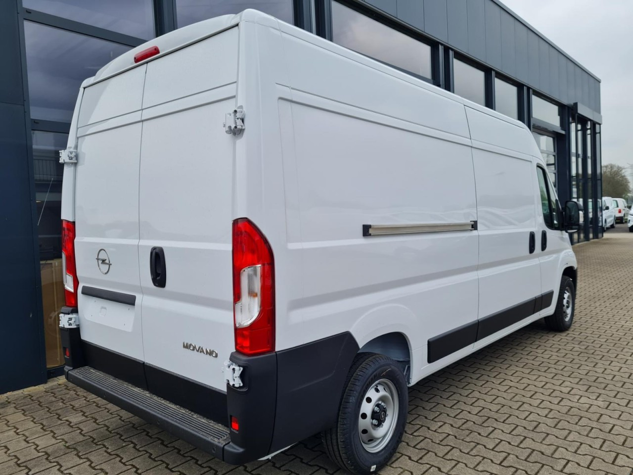 Opel Movano Kasten 2.2 HDI 180 L3H2 Klima NAVI TEMPOMAT - 无侧窗厢式货车:图4 Opel Movano Kasten 2.2 HDI 180 L3H2 Klima NAVI TEMPOMAT - 无侧窗厢式货车:图4