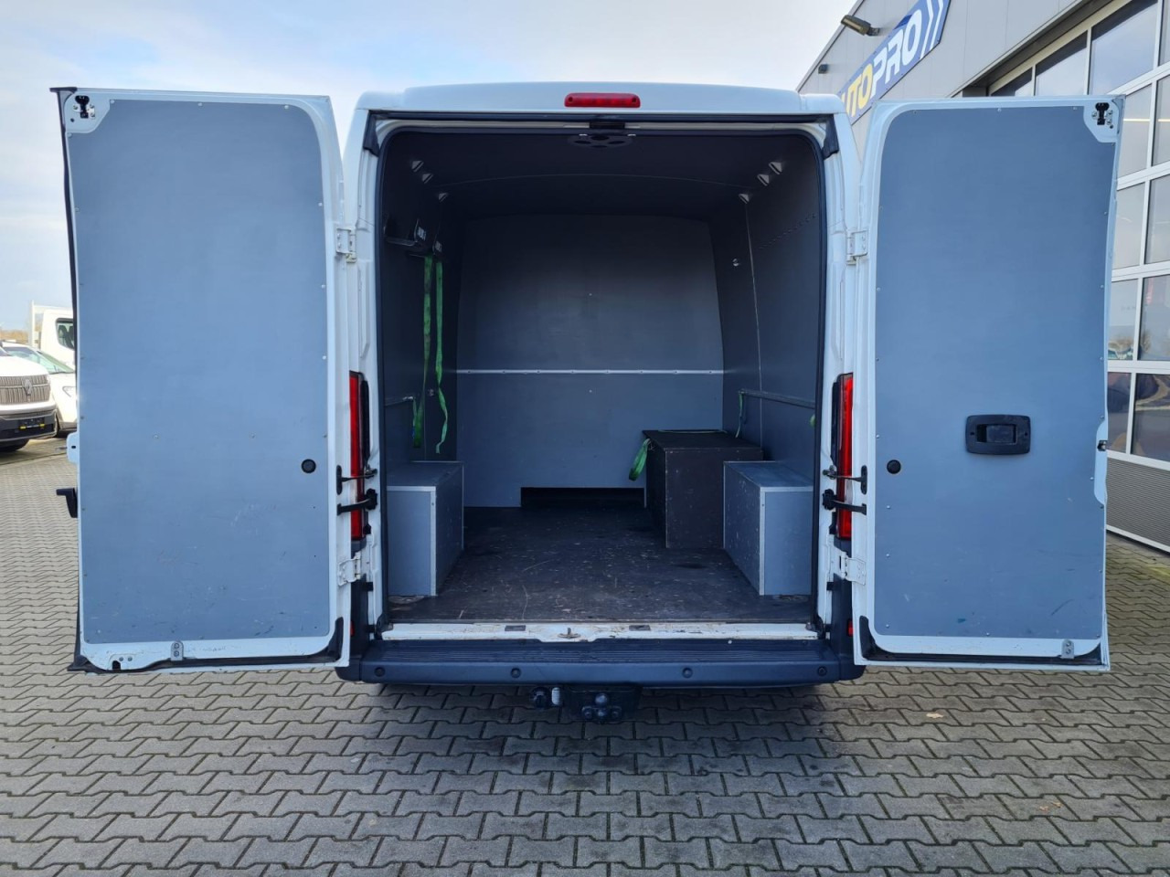 Peugeot Boxer Kasten L3H2 Doka 6-Sitze AHK KLIMA PDC - 紧凑型面包车, 康比货车:图5 Peugeot Boxer Kasten L3H2 Doka 6-Sitze AHK KLIMA PDC - 紧凑型面包车, 康比货车:图5