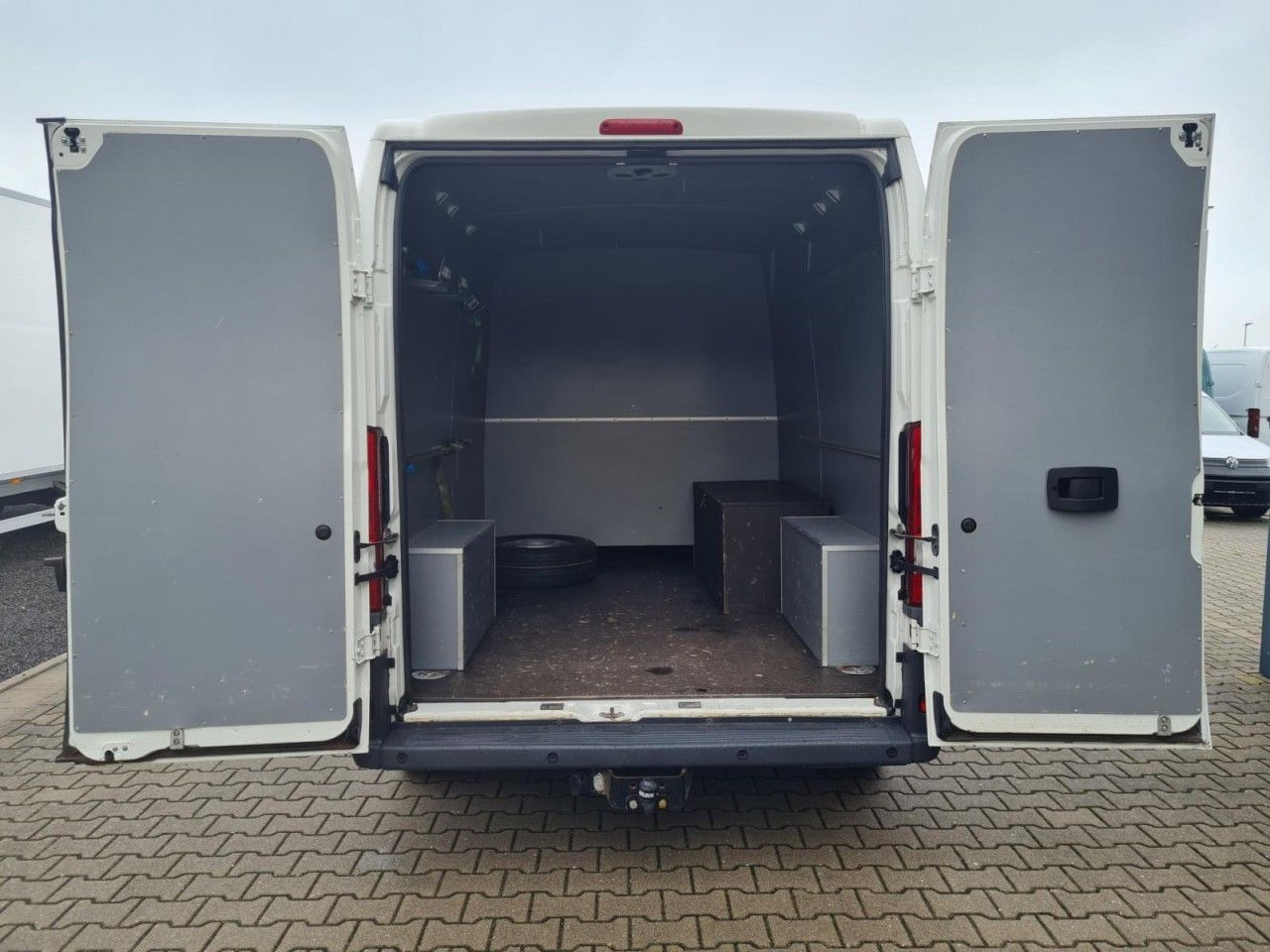 Peugeot Boxer Kasten L3H2 Doka 6-Sitze AHK PDC KLIMA - 紧凑型面包车, 康比货车:图5 Peugeot Boxer Kasten L3H2 Doka 6-Sitze AHK PDC KLIMA - 紧凑型面包车, 康比货车:图5