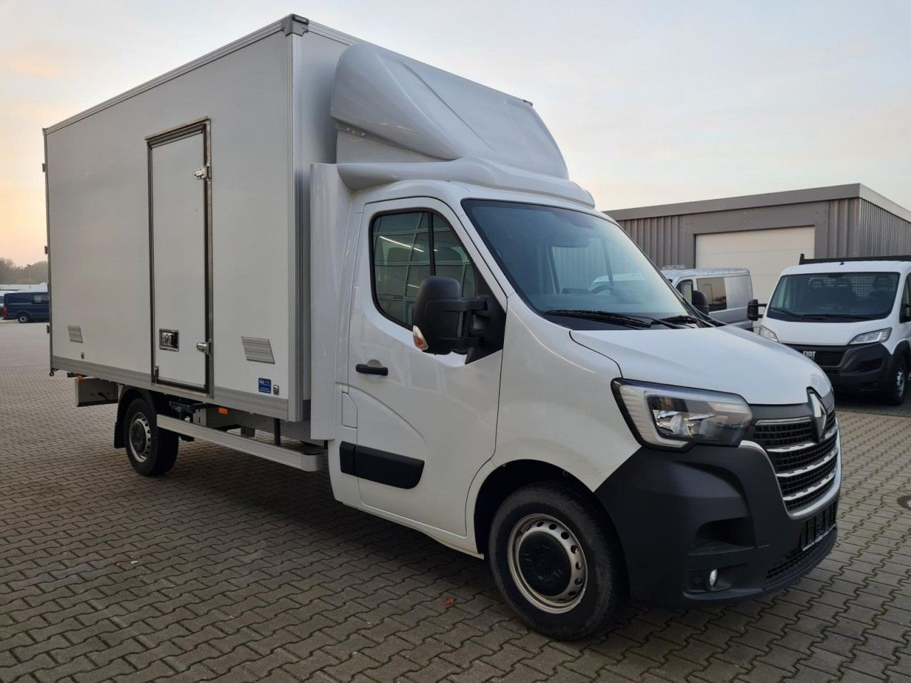 Renault Master 3.5t Möbel Koffer KLIMA LUFTFEDERUNG TEMP - 厢式货车:图3 Renault Master 3.5t Möbel Koffer KLIMA LUFTFEDERUNG TEMP - 厢式货车:图3