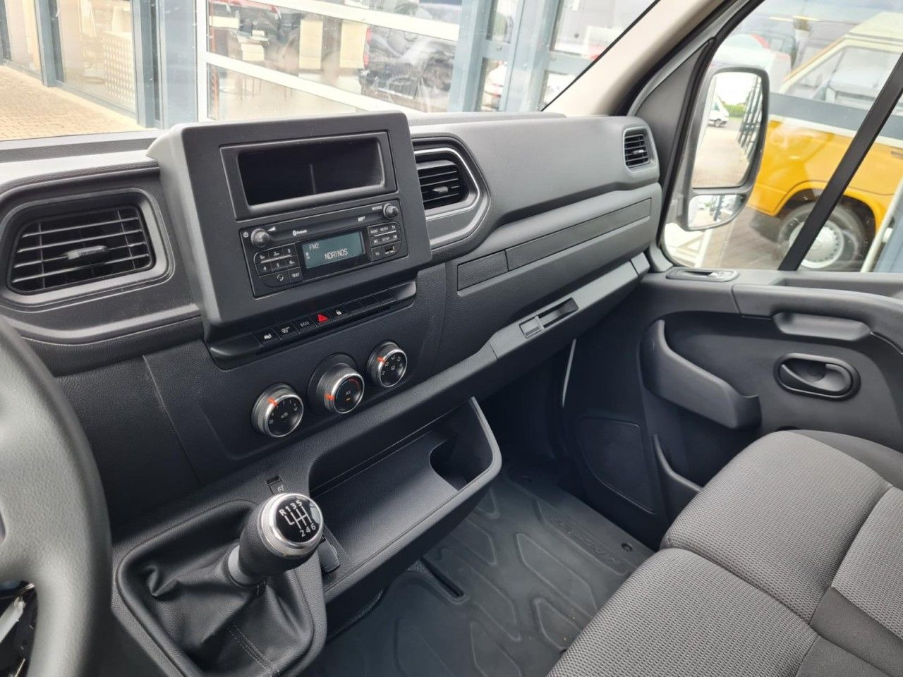 侧帘货车 Renault Master 3,5t Pritsche Plane Schlafkab. dCi 165 KL：图12