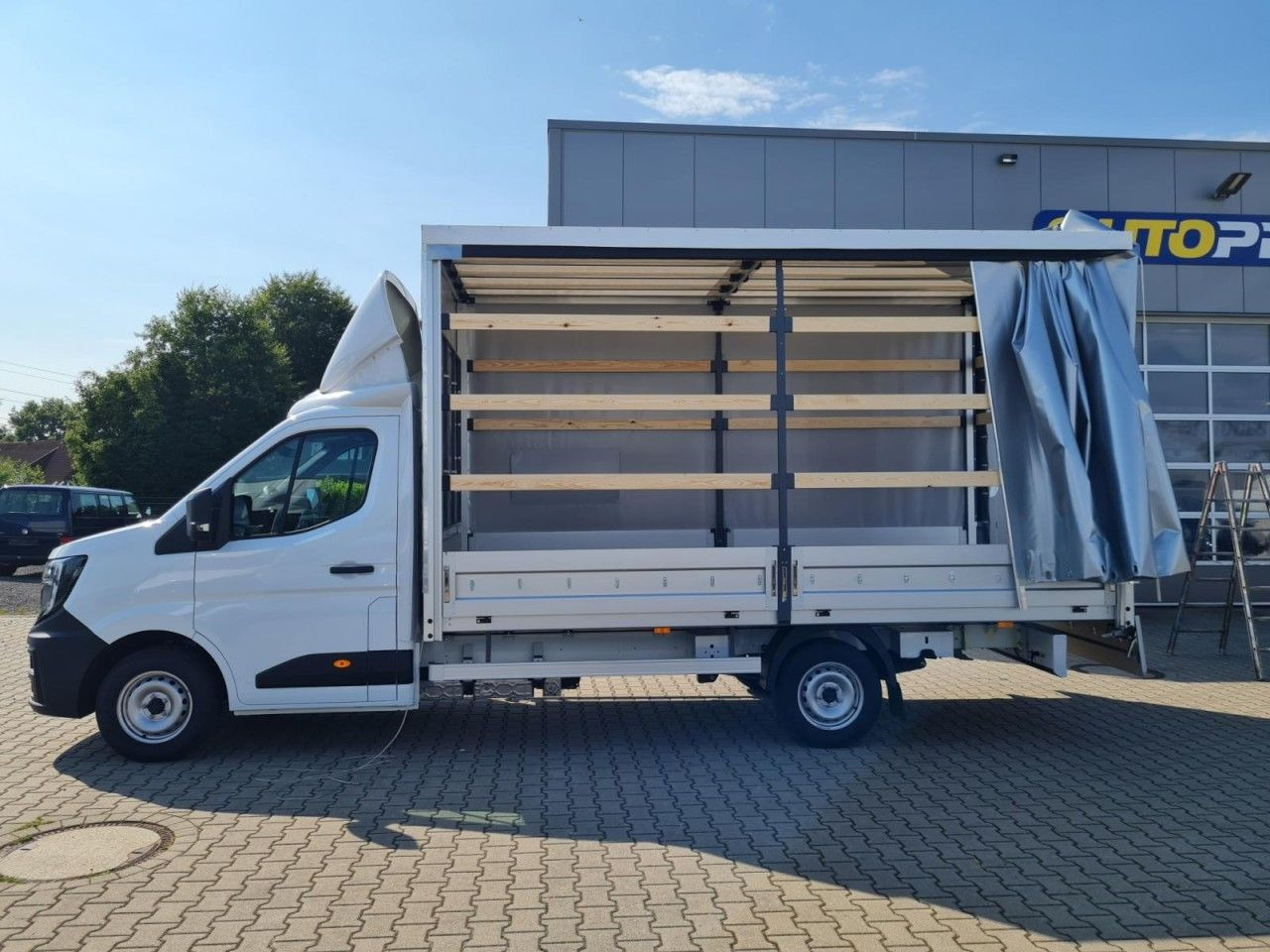 Renault Master 35 Pritsche Schiebe Plane dCi 170 - 侧帘货车:图2 Renault Master 35 Pritsche Schiebe Plane dCi 170 - 侧帘货车:图2