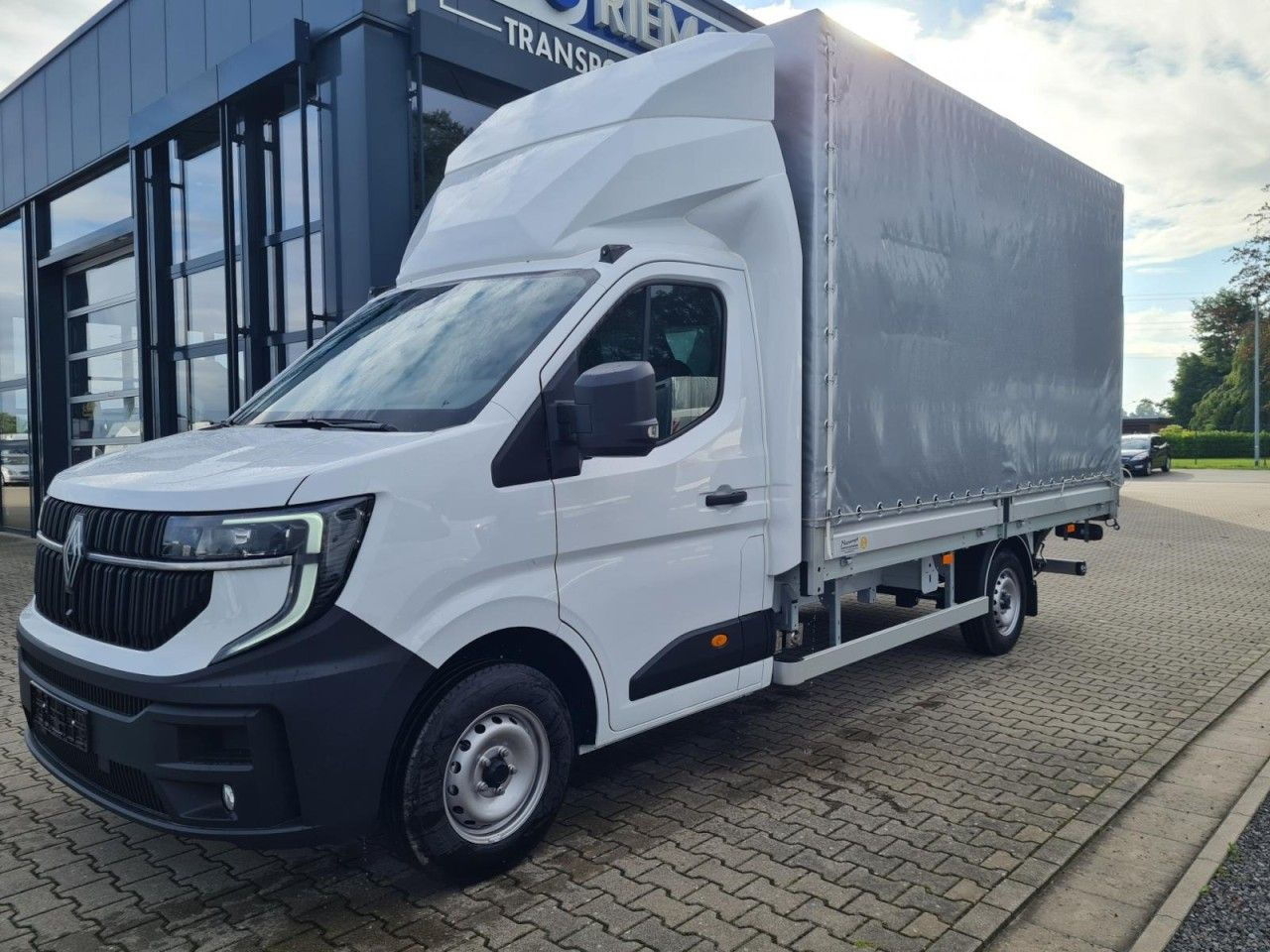 Renault Master Pritsche Schiebe Plane LBW Luftfederung - 侧帘货车:图2 Renault Master Pritsche Schiebe Plane LBW Luftfederung - 侧帘货车:图2