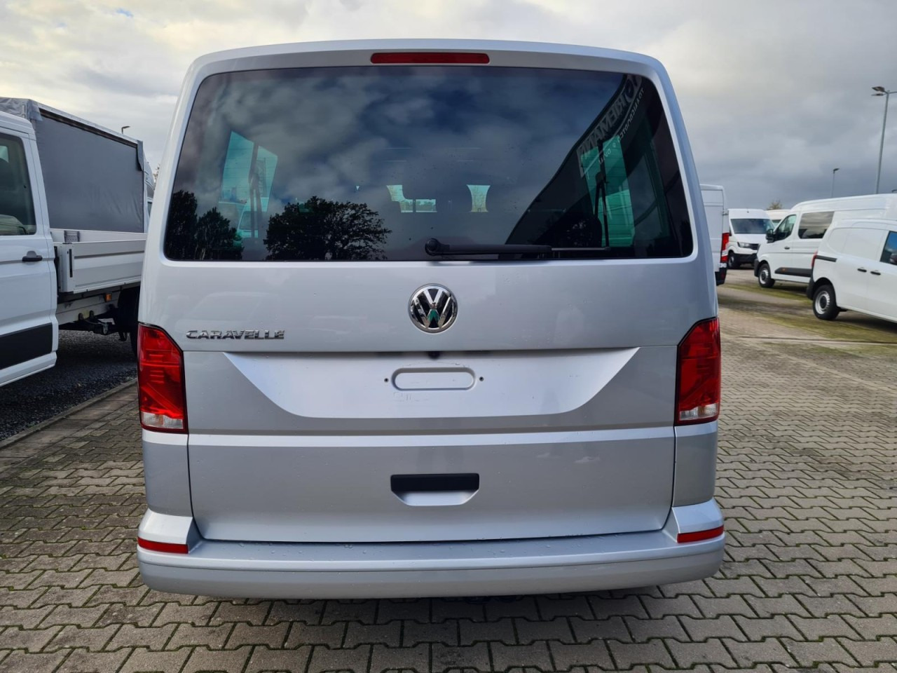 VW Volkswagen T6.1 Caravelle TDI lang 9 Sitzer 2 Schiebetüren Trendl. - 小型巴士, 小型客车:图5 VW Volkswagen T6.1 Caravelle TDI lang 9 Sitzer 2 Schiebetüren Trendl. - 小型巴士, 小型客车:图5