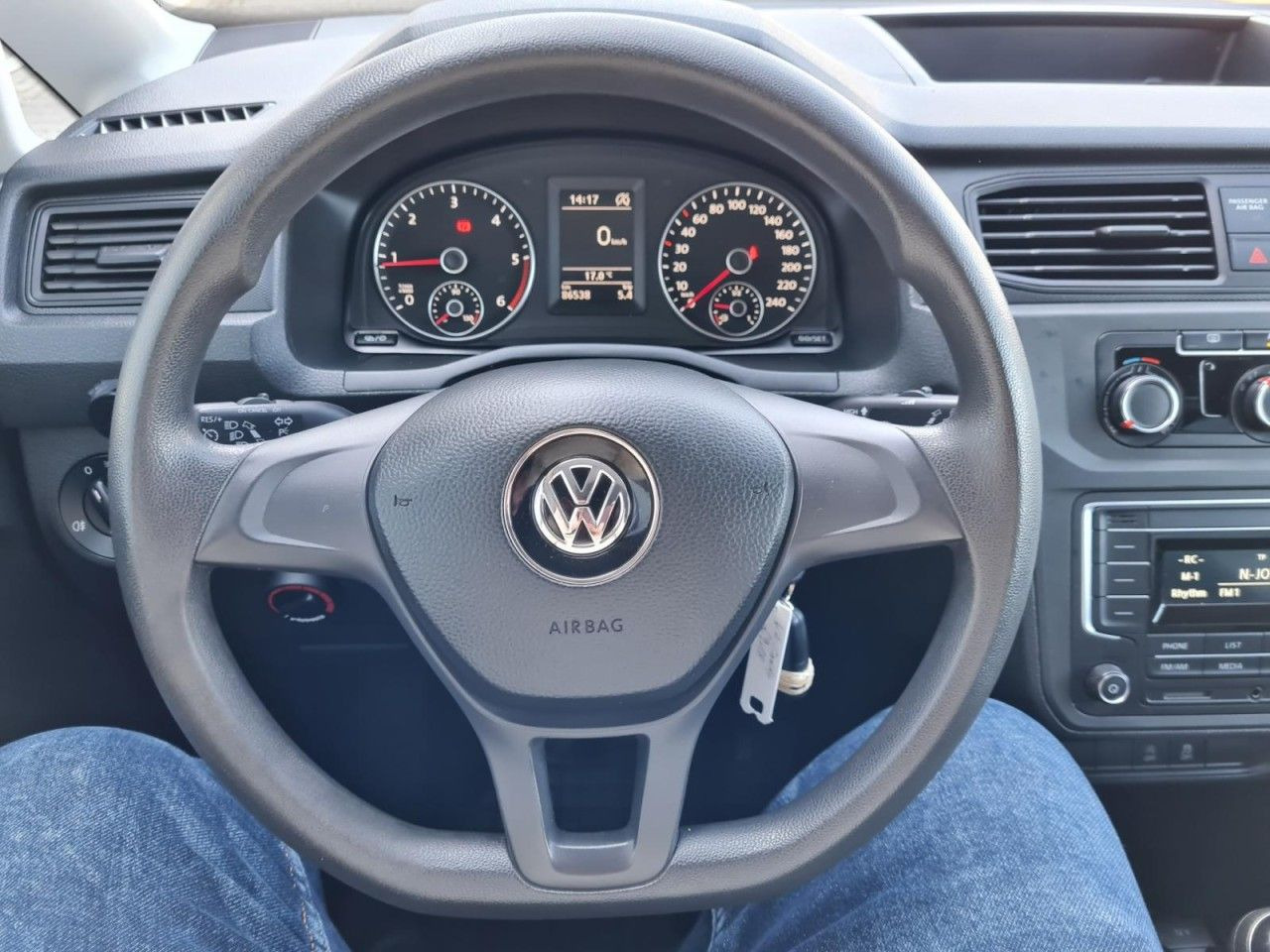 Volkswagen Caddy 4Motion TDi Kombi 5-Sitze TEMPO STHZ REGAL 租赁 Volkswagen Caddy 4Motion TDi Kombi 5-Sitze TEMPO STHZ REGAL：图10