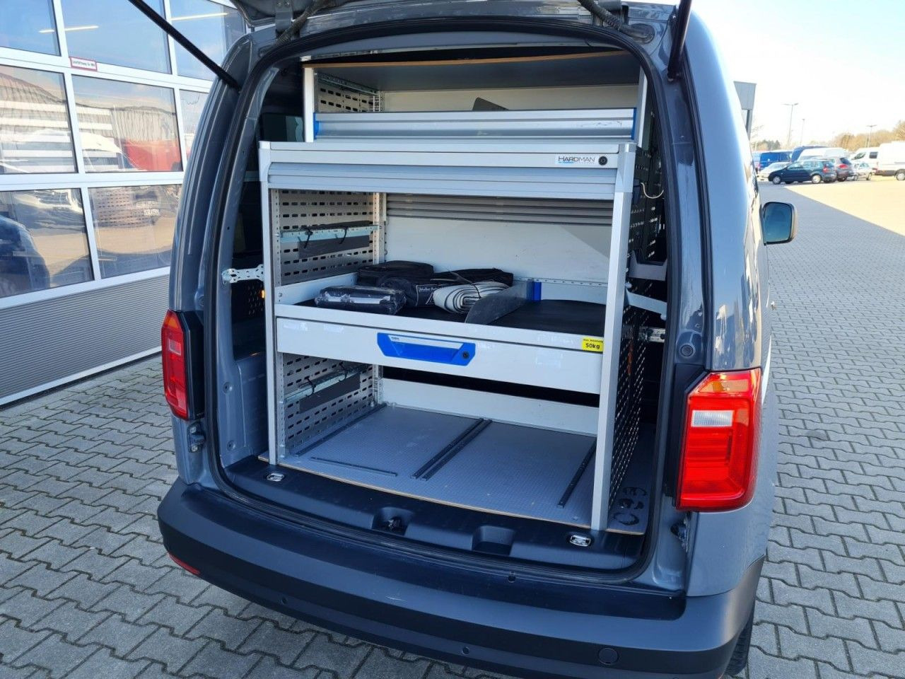 Volkswagen Caddy 4Motion TDi Kombi 5-Sitze TEMPO STHZ REGAL 租赁 Volkswagen Caddy 4Motion TDi Kombi 5-Sitze TEMPO STHZ REGAL：图18