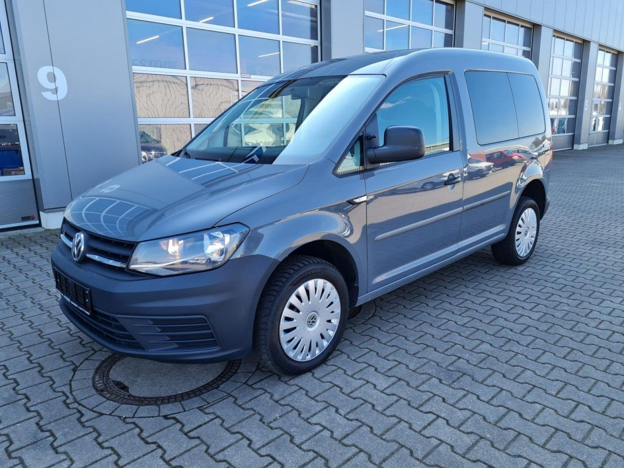 Volkswagen Caddy 4Motion TDi Kombi 5-Sitze TEMPO STHZ REGAL - 旅行车:图3 Volkswagen Caddy 4Motion TDi Kombi 5-Sitze TEMPO STHZ REGAL - 旅行车:图3