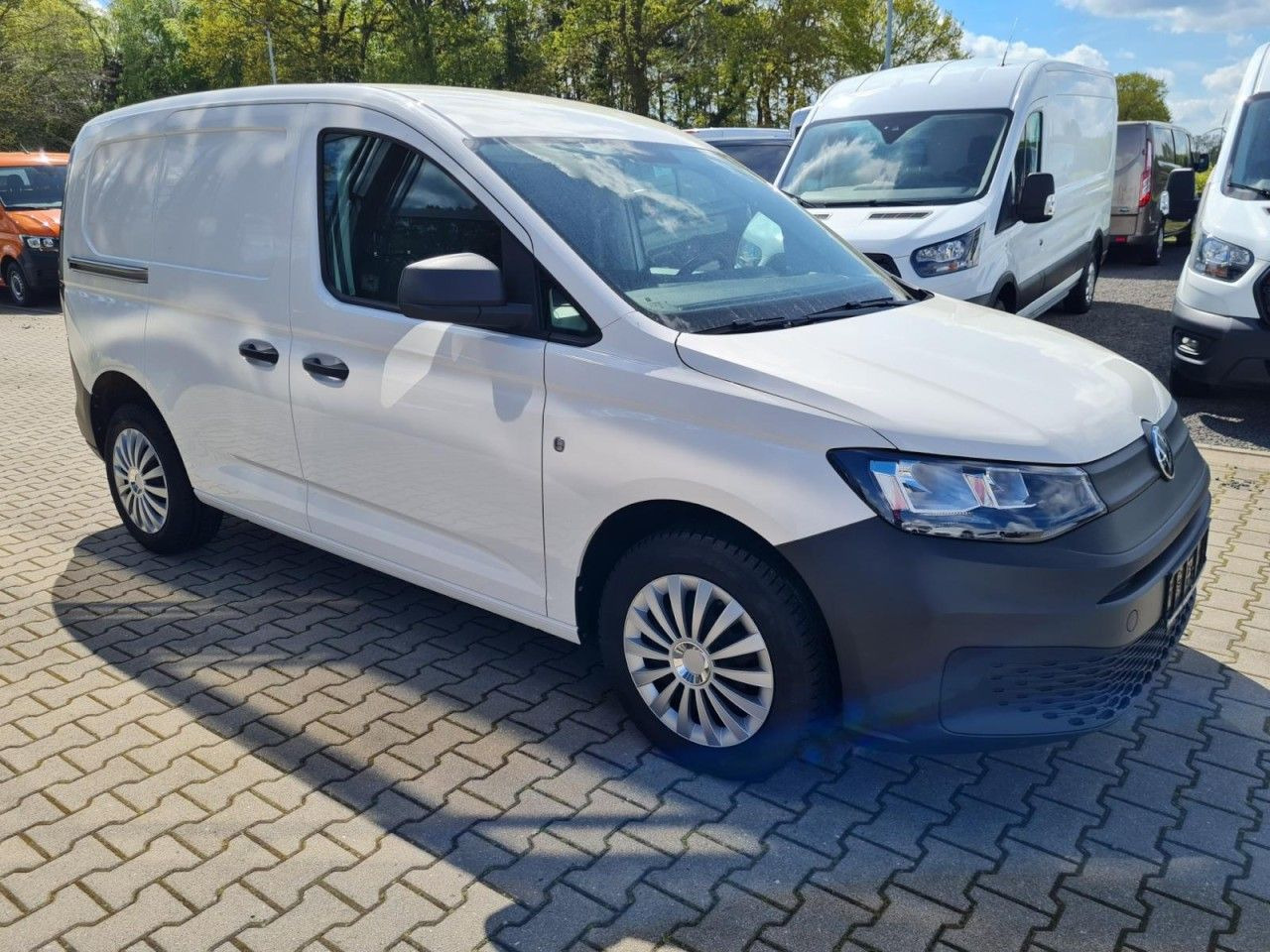 Volkswagen Caddy Kasten Cargo 2.0 TDI KLIMA KOMFORT PDC - 紧凑型面包车:图3 Volkswagen Caddy Kasten Cargo 2.0 TDI KLIMA KOMFORT PDC - 紧凑型面包车:图3