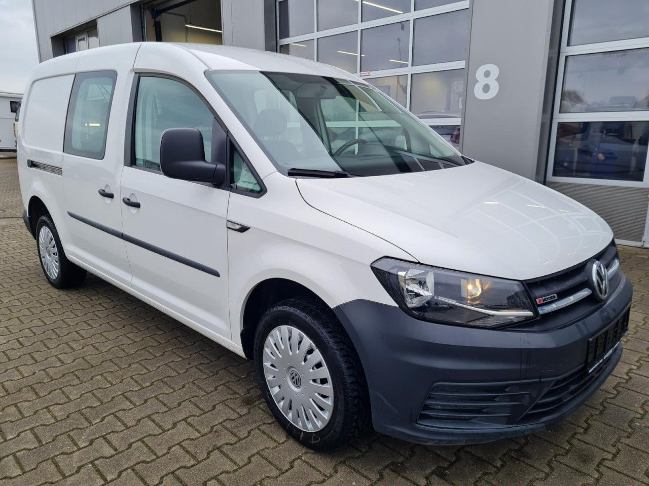 Volkswagen Caddy Maxi Kombi 4Motion TDI KLIMA TEMPOMAT - 汽车:图3 Volkswagen Caddy Maxi Kombi 4Motion TDI KLIMA TEMPOMAT - 汽车:图3